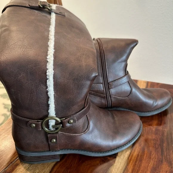 Worn once G by Guess boots size 8 1/2 - Picture 5 of 8